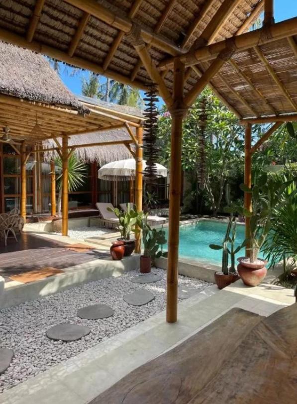 Burung Authentic 3-bedroom Bamboo With Private Pool Villa
