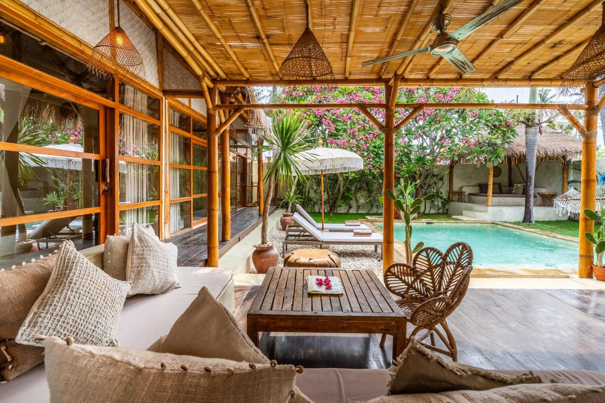 Burung Authentic 3-bedroom Bamboo With Private Pool Villa *